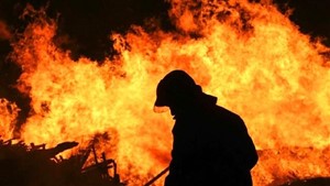 مرگ ۴ نفر در آتش‌سوزی کارگاه مبل‌سازی در تهران